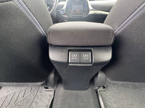 2019 Toyota Prius LE AWD-e