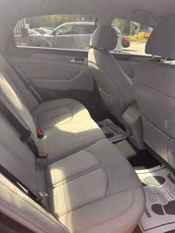 2017 Hyundai Sonata Hybrid SE