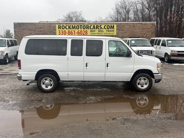 2013 Ford E-Series Econoline Wagon XLT's photo