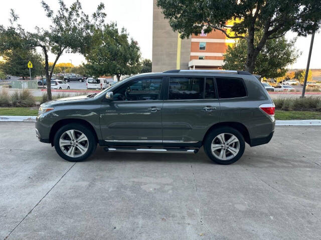 2012 Toyota Highlander for sale at Central Union Auto Finance LLC in Austin, TX