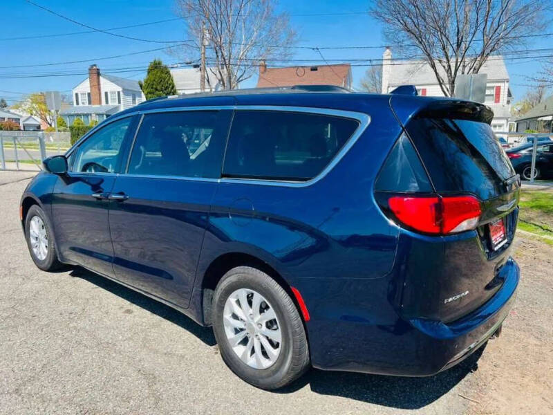 2019 Chrysler Pacifica Touring Plus
