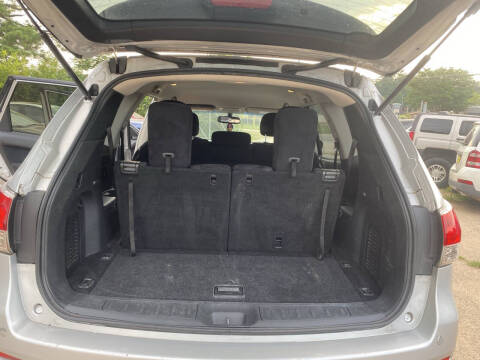 2015 Nissan Pathfinder SV