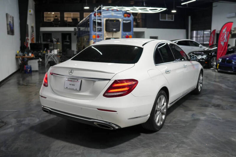 2018 Mercedes-Benz E-Class E 300