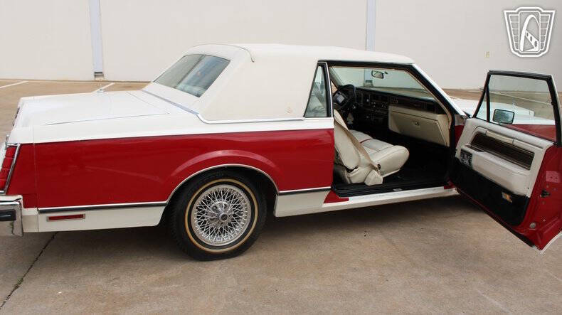 1982 Lincoln Mark VI