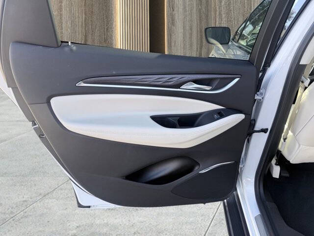 2024 Buick Enclave Avenir