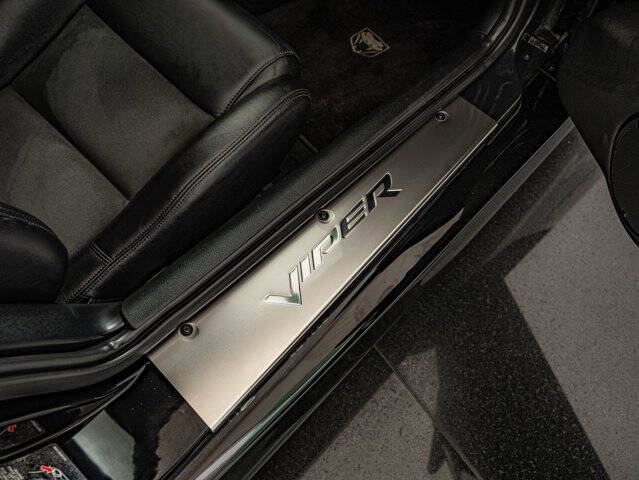 2006 Dodge Viper SRT-10