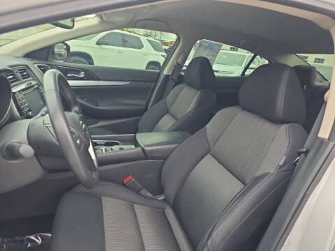 2016 Nissan Maxima Platinum