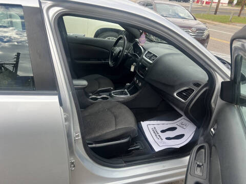 2012 Dodge Avenger SE