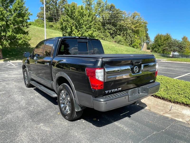 2017 Nissan Titan Platinum Reserve