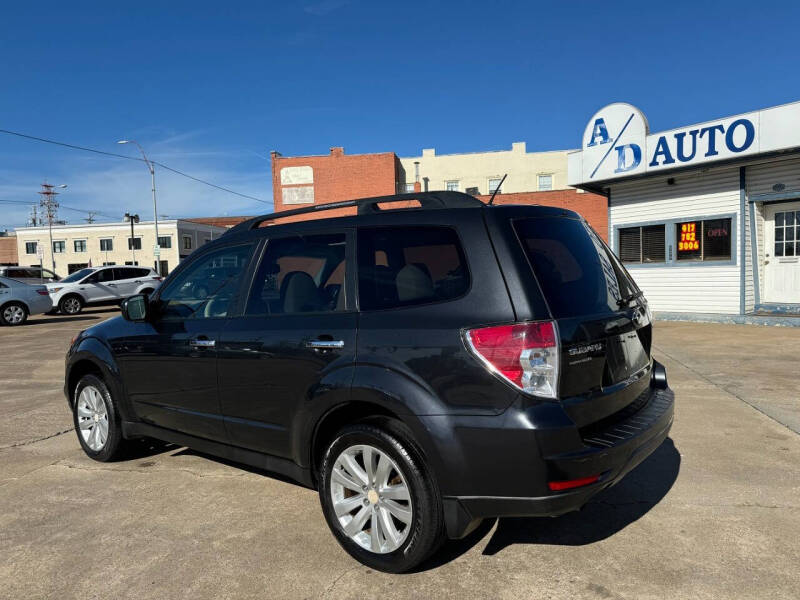 2012 Subaru Forester null photo 8