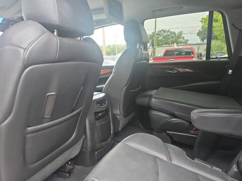 2015 Cadillac Escalade Luxury