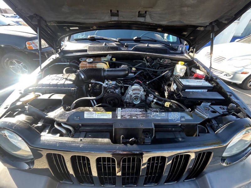 2004 Jeep Liberty Sport