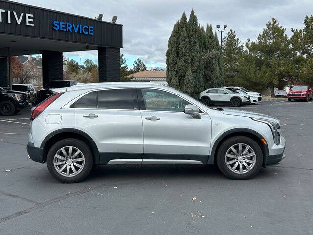 2022 Cadillac XT4 Premium Luxury