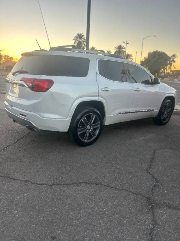 2017 GMC Acadia Denali
