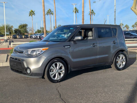 2015 Kia Soul +