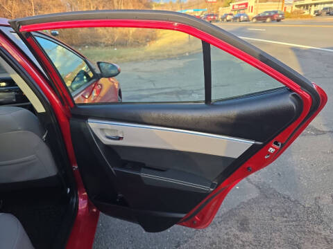 2015 Toyota Corolla LE