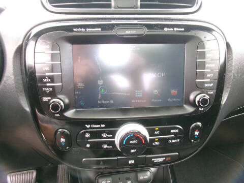 2014 Kia Soul +