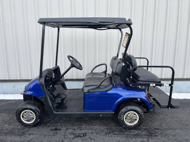 2023 E-Z-GO RXV