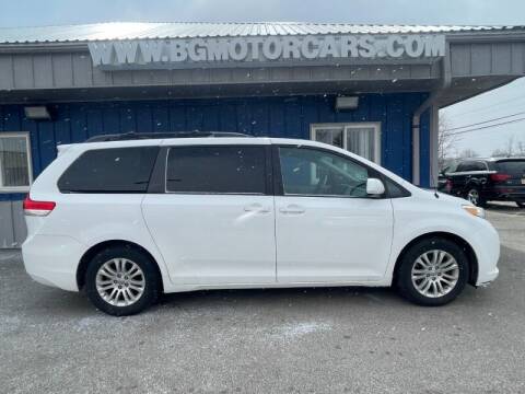 2013 Toyota Sienna for sale at BG MOTOR CARS in Naperville IL