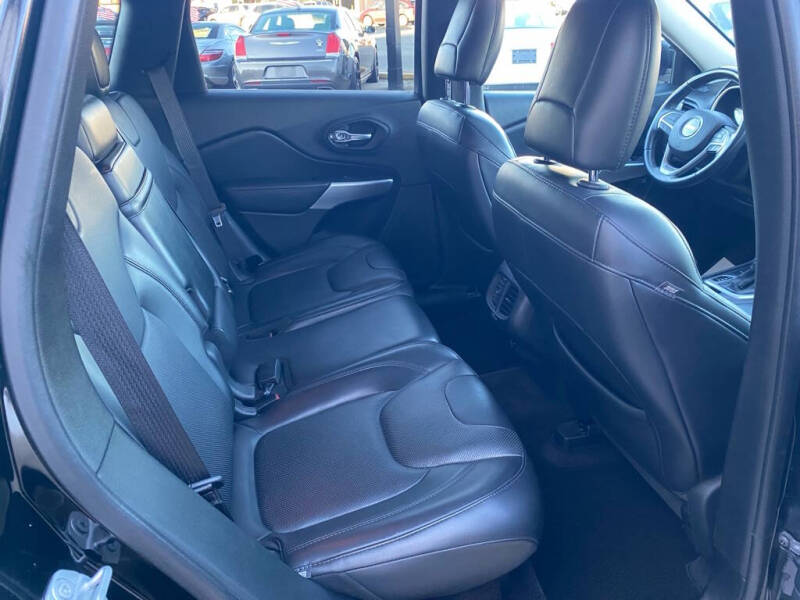 2017 Jeep Cherokee Overland