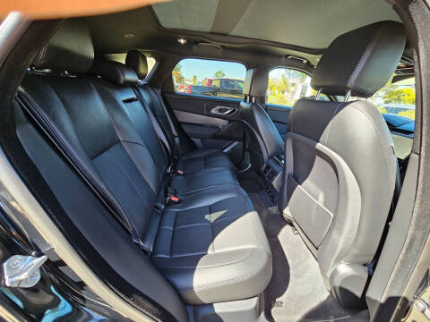 2025 Land Rover Range Rover Velar P250 Dynamic SE