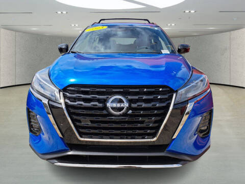 2023 Nissan Kicks SR