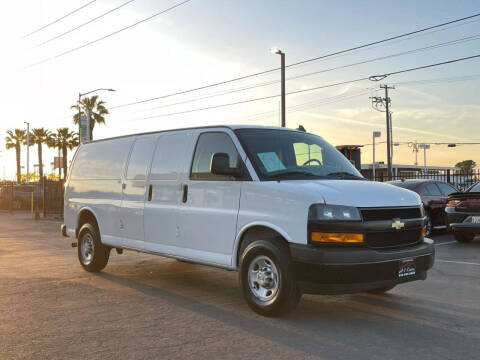 2020 Chevrolet Express 2500