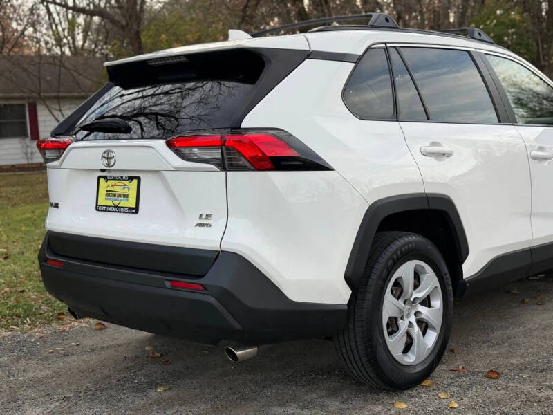 2019 Toyota RAV4 LE