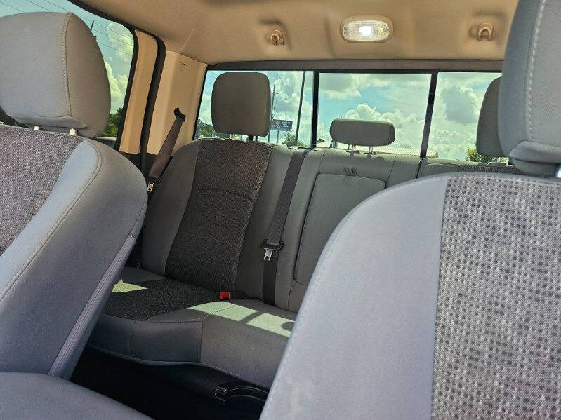 2016 RAM 1500 SLT