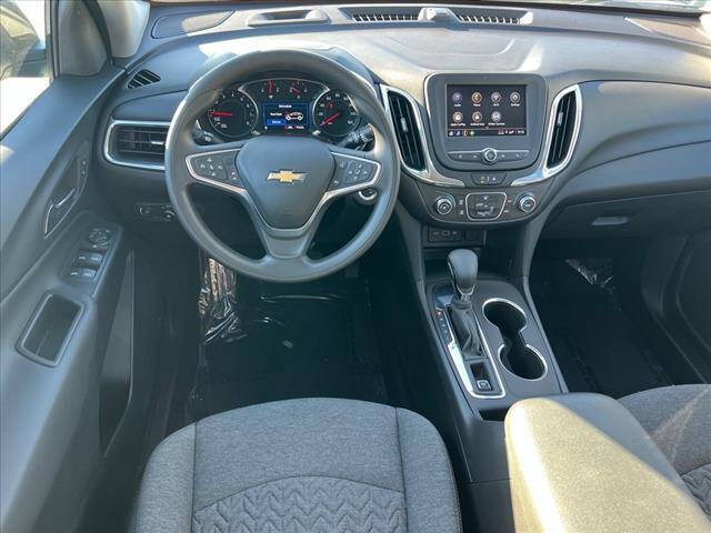 Used 2022 Chevrolet Equinox LT with VIN 3GNAXKEV5NL312963 for sale in Wood River, IL