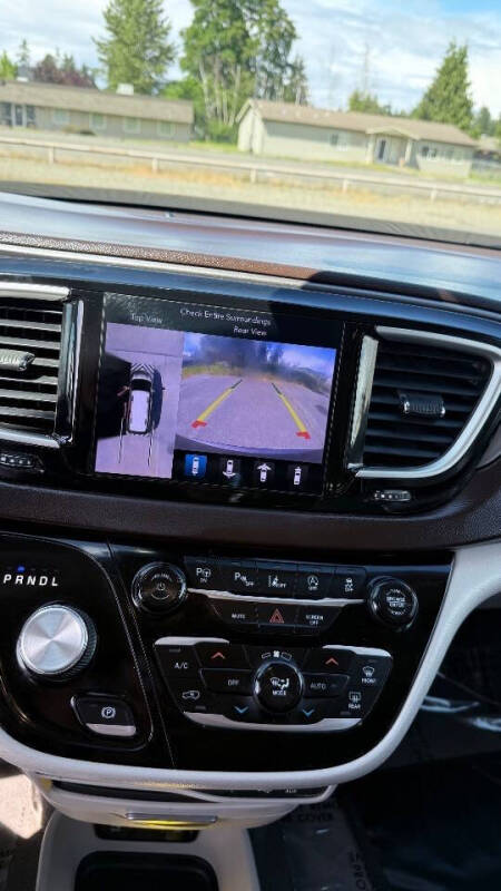 2019 Chrysler Pacifica Touring Plus