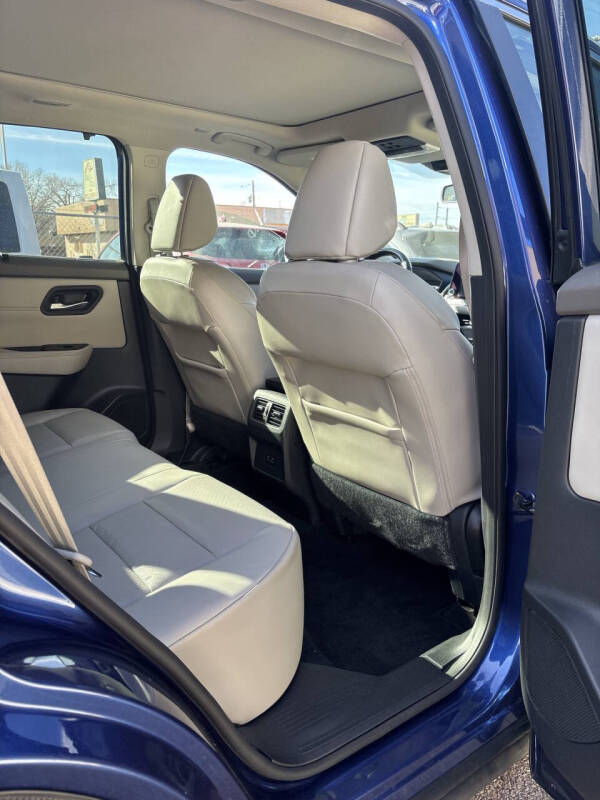 2022 Nissan Rogue SV