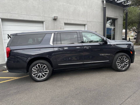 2023 GMC Yukon XL Denali Ultimate