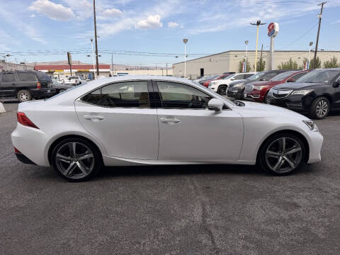 2017 Lexus IS 200t