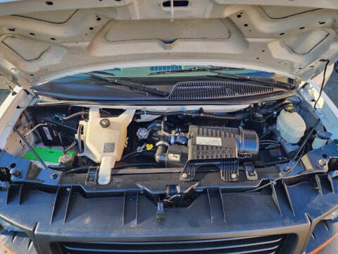 2017 GMC Savana 2500