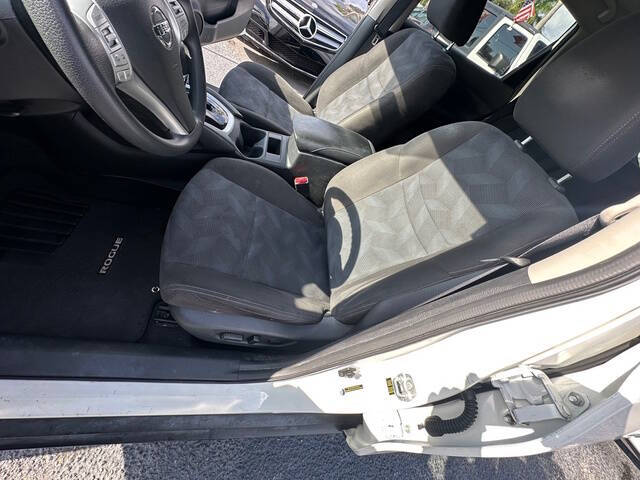 2015 Nissan Rogue SV