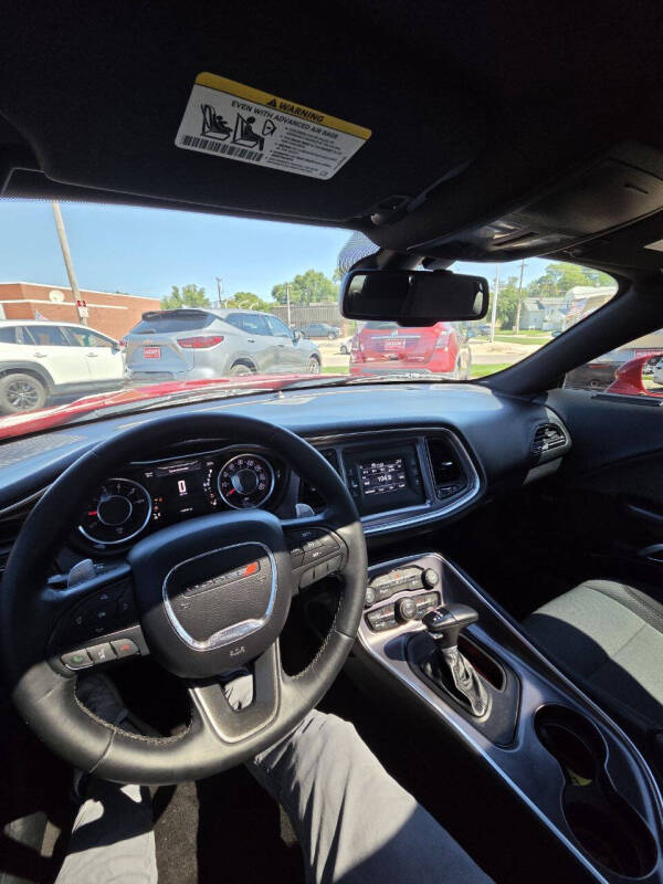 2015 Dodge Challenger SXT