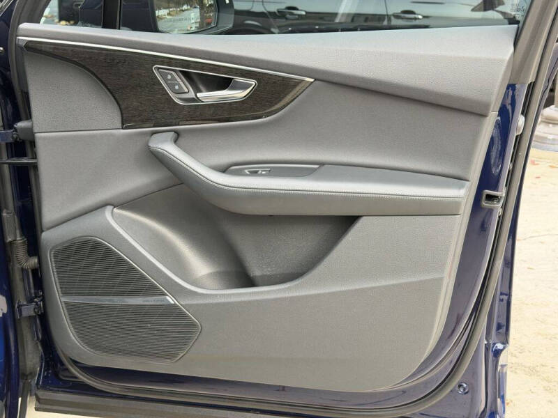 2022 Audi Q7 quattro Prestige 55 TFSI