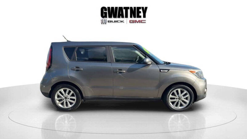 2018 Kia Soul +