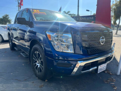 2021 Nissan Titan for sale at Auto Max of Ventura in Ventura CA