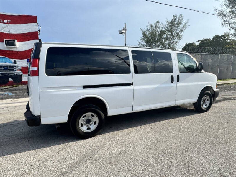 2018 Chevrolet Express LS 3500
