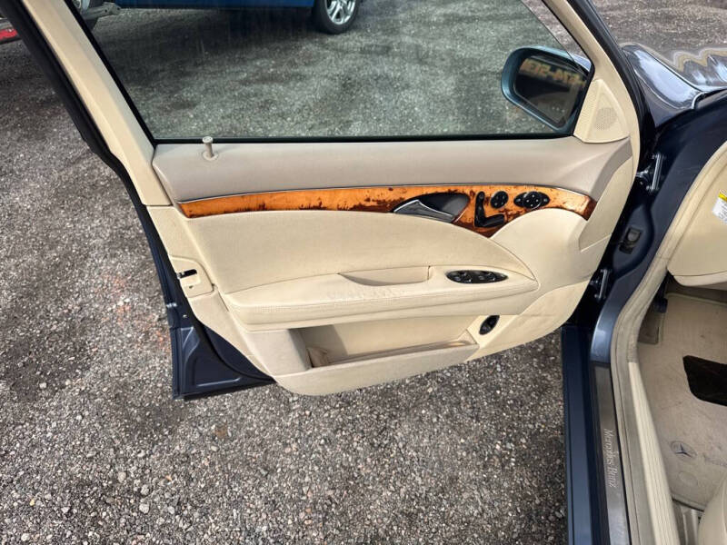 2005 Mercedes-Benz E-Class E 320