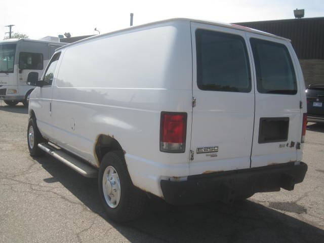 2014 Ford E-Series E-250