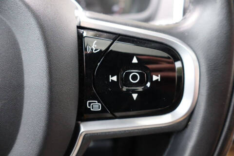 2018 Volvo XC90 T6 Momentum