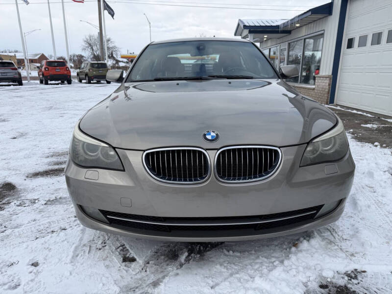 2009 BMW 5 Series 528i xDrive