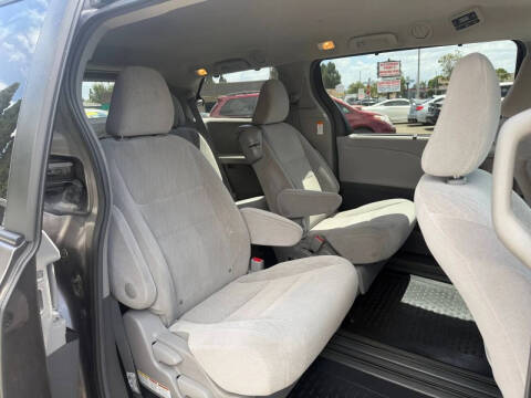2017 Toyota Sienna
