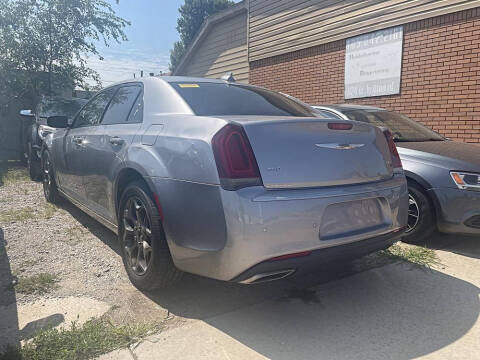 2017 Chrysler 300