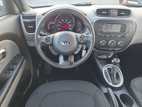 2016 Kia Soul +