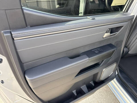 2026 Toyota Tundra Capstone HV