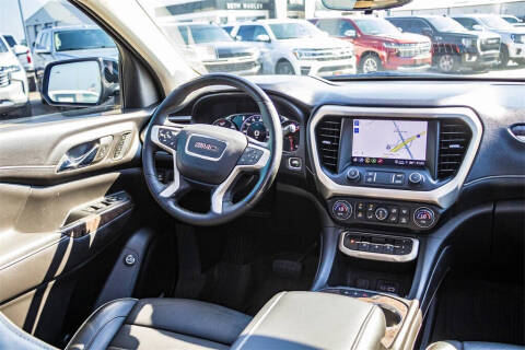 2023 GMC Acadia Denali